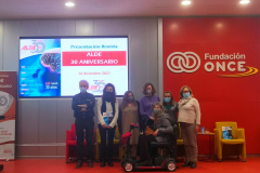 Dra. Kurtis con el equipo directivo